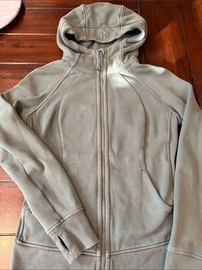lululemon athletica women’s scuba zip Jacket in Sage Green